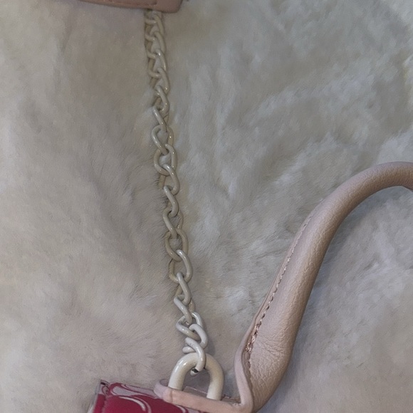 Betsey Johnson Cherry Bow and hearts  Crossbody Bag. 🍒♥️🍒♥️🍒♥️🍒 - Picture 4 of 10